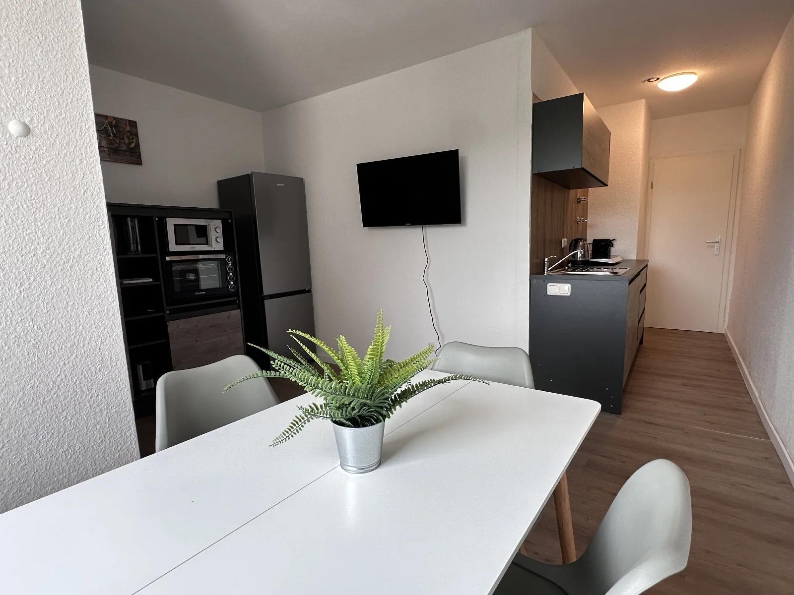 Perfekte Unterkünfte finden Eingerichtetes Apartment Köln